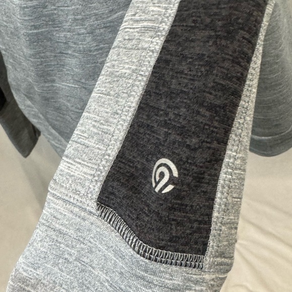 Champion grey and black sweatshirt size large NWOT - Picture 2 of 4